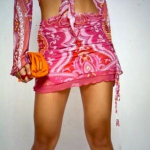 Super cute never worn paisley print skirt